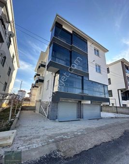 Tabduk Emre Mahallesinde Şahsi Garajlı Sıfır 3+1 Lüx Daire