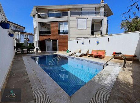 3+1 Daire Fiyatına Özel Havuzlu Villa Acil Satılık