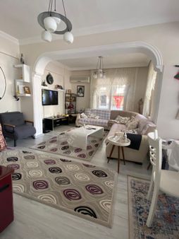 Öğretmenler Evinde Geniş Ve Ferah 2+1