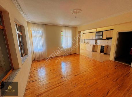 Atlas Emlak'tan Yeni Mahallede 2+1 Satılık Daire