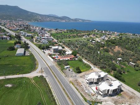 Aliağa Cakmaklıda Satılık Denız Manzaralı Arsalar