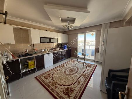 Şiyar Emlak Ravza Konaklarında İçi Ful Yapılı Satılık Fırsat 3+1 Daire