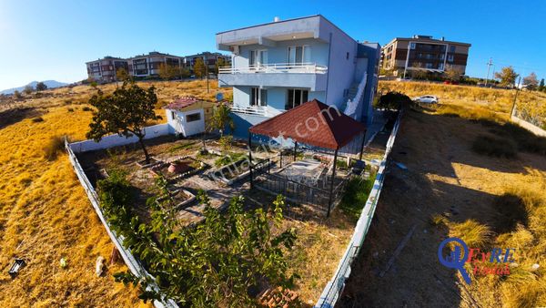 Evre Emlaktan İki Daire 6+2 Komple Satılık Müstakil Bina 444 M2