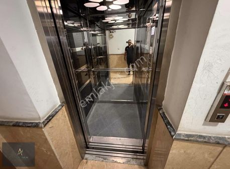 Cambaşı Cad Yakını Ara Kat Full Yapılı Kilerli Satılık Daire