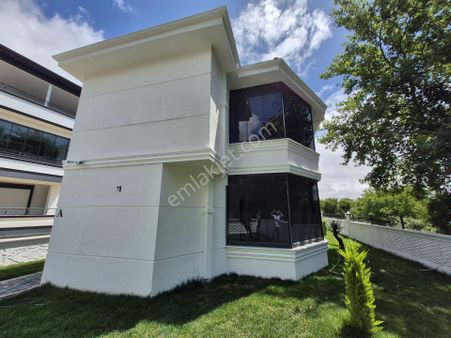 Arya Gayrimenkul'den Güre'de Doğa Manzaralı Satılık 1+1 Daire