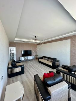Fabrika Mahallesinde Satılık 3+1 Daire