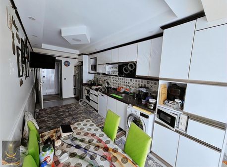Poyraz Emlak'tan Emek Mah. Ertaş Caddesi Yakını 3+1 125m² Daire