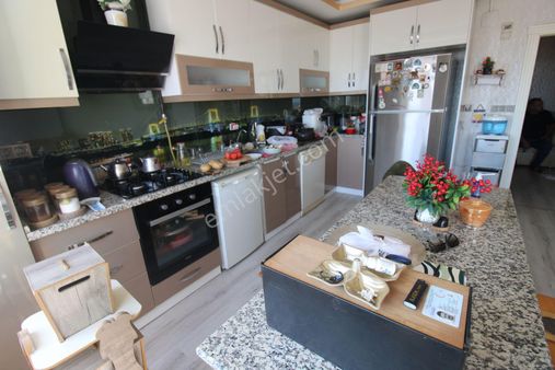 Toroslar Sağlık Mah Deniz Mazaralı 3+1 Amerikan Mutfaklı Merkezi Daire