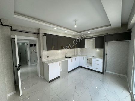 Emrah Çiftci'den Selçuklu Parsana Mah.stadyum Civarı Satılık 4+1 Sıfır Lüks Daireler