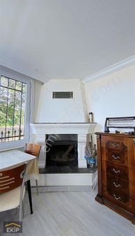 Müstakil 412m2 Arsa Alanı Üzerinde 90m2 Taban Oturumlu Eşsiz Yer