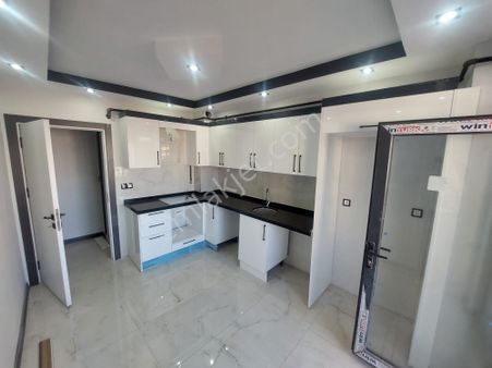 !!!recep Ümit'ten Emek Mahallesi Tarih Bulvarı Yakınında Ferah Satılık (sıfır) 2+1 Daireler!!!