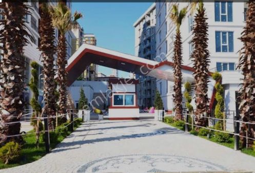 Gümüş Referans Sitesinde Ara Katta Eşyalı Satılık 1,5+1 Daire