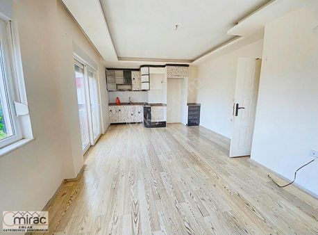 Milli Egemenlik Mahallesinde 2+1 Ferah Kiralık Arakat Daire