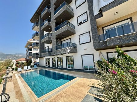 Alanya Oba'da Kiralık Deniz Ve Kale Manzaralı 1+1 Eşyalı Daire