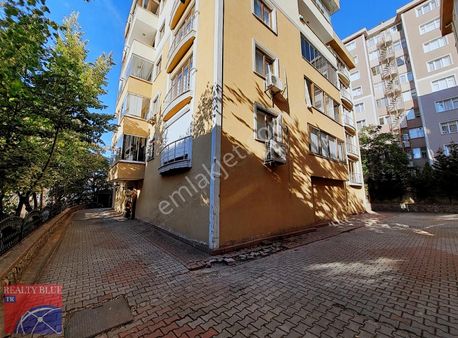 Kartal|u.mumcu Mh|bakımlı-temiz-nezih Sitede 4+1 Satılık Daire