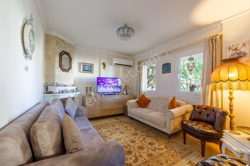 Müstakil Girişli,site İçi, Havuzlu, Bahçeli, 2+1 Dubleks Konut