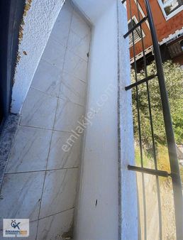 E/5 Caddeye Yakın 2+1 Arakat Daire