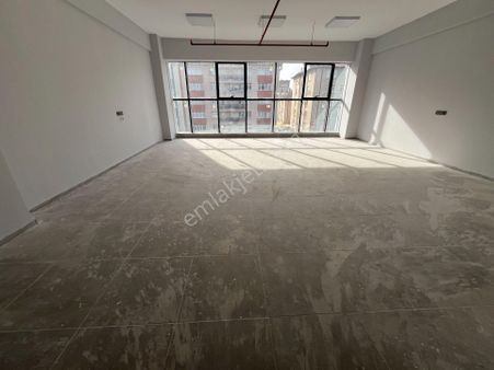 Kahvecioğlu Emlak'dan Atatürk Cad Kiralık Ofis & Büro