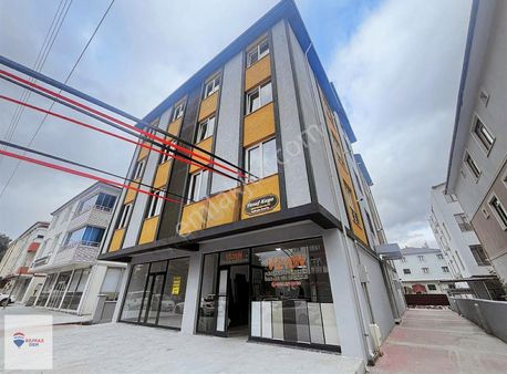 Remaxdem'den Çarşı Merkezde Geniş Ara Katta 2+0 Kiralık Daire