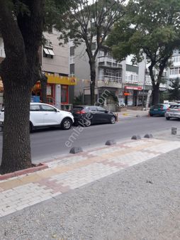Bakırköy Z.baba Caddesi Üzerinde Satılık Dükkan