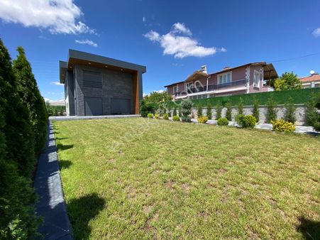 Buhara'da Özel Yapım 513m2 Arsa İçinde 4+1 Satılık Lüks Villa