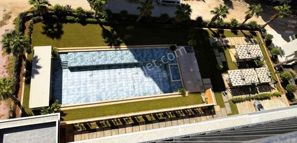 Tece Deniz Mah. De Havuzlu Çift Cepheli Geniş 1+1 Kiralık Daire