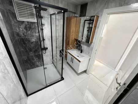 Sincan Selçuklu Mh 3+1 Full+full Yapılı Bağımsız Ara Katta Daire