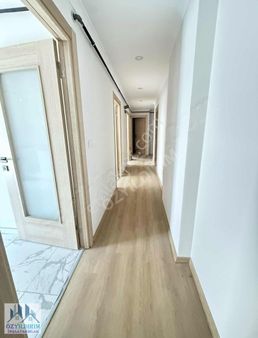 Sultanbeyli Adil Mah.satılık Teraslı 3+1 Daire