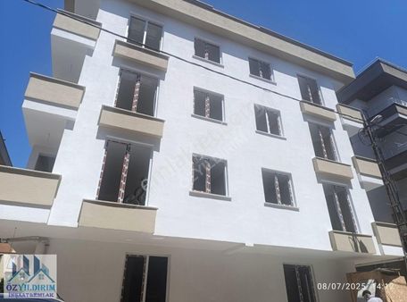 Sancaktepe İnönü Mah 3+1 90m2 Metroya Yakin Satılık