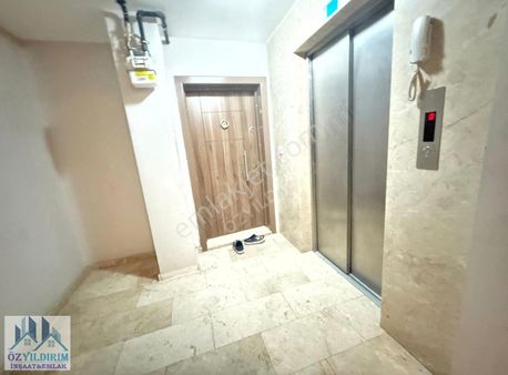 Sancaktepe Sarigazi Merkezde 3+1 130m2 Metroya Cok Yakin Daire