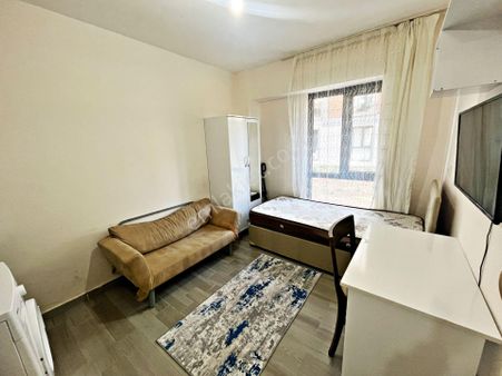 Kz Grup'tan Fatih'de Bahçekat 1+0 30m2 Eşyalı Kiralık Apart