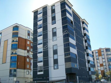 Fatih Mahallesinde 3+1 Bakımlı.kapalı Garajlı Sıfır Daire