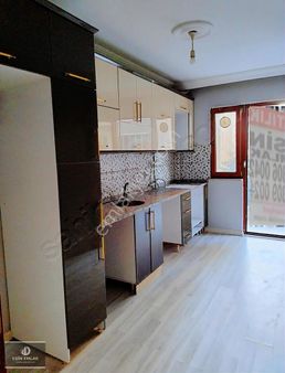 Akse Mah Balkonlu Geniş Giriş Kat Temiz 3+1 Satılık Daire