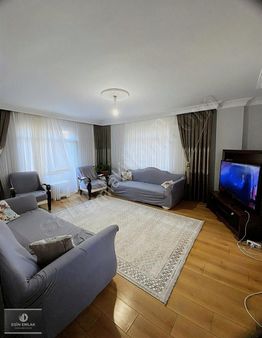 Cevizli Mah Balkonlu Geniş Marmaray'a Yakın Ferah 3+1 Daire