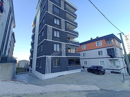 Karşıyaka Spor Kompleksi Üstü Sıfır 2+1 Daire