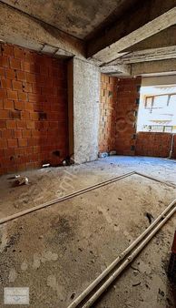 Ünalan Mah Metroya Yürüme Mesf. Ayrı Mutfaklı 2+1 Arakat Daire