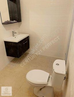 Altıntepe Klavuzçayırı Cad Üzeri Satılık 2+2 Giriş Kat