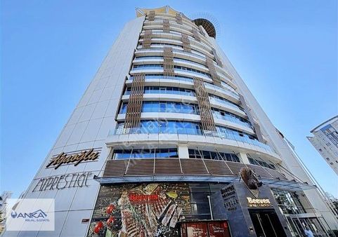 Ataşehir Ağaoğlu My Prestige 1+1 Eşyalı Satılık Ofis