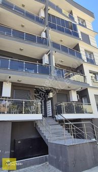 Çiğli Balatçık Havuzlu Sitede Satılık 2+1