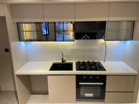 Amerikan Kolej Yakıını Y.giriş Bahçeli 140 M2 Full Yapılı Daire