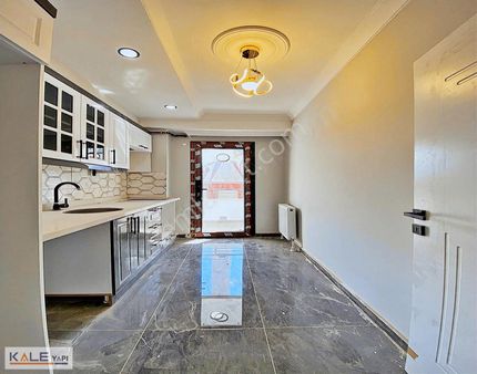 Sultaniye Mahallesinde Güney Cephe Önü Açık 2+1 Sıfır Daire