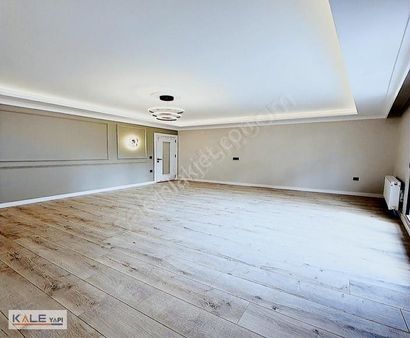 Bahçeşehire Komşu 3+1 Satılık Aşiret Paket 135 M2 Daire