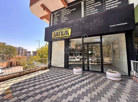 Marem'den Haydarbey Mah.başkonuş Cad.üstü Satılık 3 Katlı İşyeri