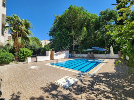 Konyaaltı Liman'da Satılık 1+1 60 M2 Eşyalı Bahçe Katı Daire