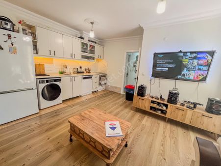 Dutlubahçe'de Ebeveyn Banyolu, Aydınlık Giriş Kat 3+1 Daire