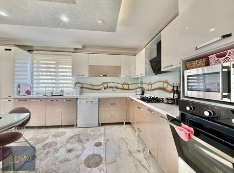 Barut Emlaktan Hastane Yakını Krediye Uygun 4+1 Lüx Site Dairesi