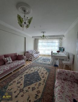 Mehterçeşme Ana Cadde Üstünde Geniş M2 3+1 Daire