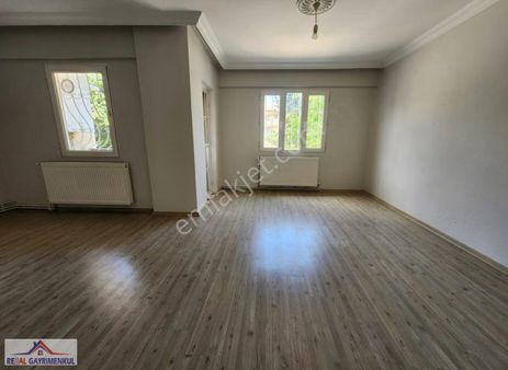 Real Gayrimenkul'den Kemalpaşa'da Harika Konum Arakat 3+1 Daire