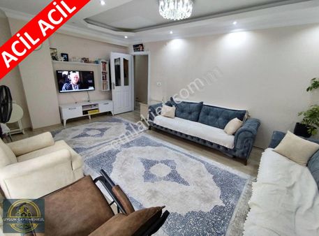 Acil Asansörlü Balkonlu 120m² 3+1 10 Yıllık Satılık Arakat Daire