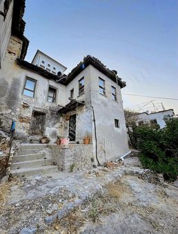 Tophane Satılık Arsa Ve Ev